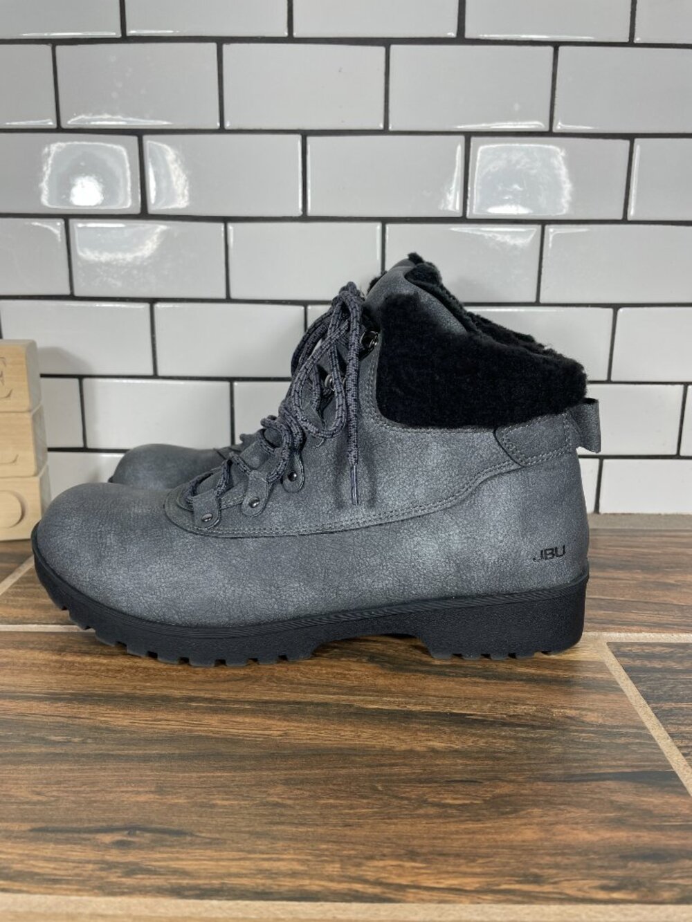 JBU Redrock Shoes Womens 8 Gray Black Faux Fur Water Resistant Winter Ankle Boot